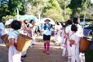 BIB: 
                            <button type="button" onclick="openModal(19041055)" class="btn btn-primary btn-sm float-right btn-popup" data-toggle="modal" data-target=".modal-high-quality">
                        <i class="fas fa-shopping-cart"></i> Add to Cart
                    </button>
                                            <button type="button" onclick="isThisMe(19041055, true)" class="btn btn-success btn-sm float-right btn-popup btn-isme hidden" data-toggle="tooltip" data-placement="bottom" title="นี่คือรูปของคุณใช่ไหม คลิกที่นี่เพื่อเอาเข้าอัลบั้ม">
                        <i class="fas fa-plus"></i> Add to album
                    </button>
                    <button type="button" onclick="isThisMe(19041055, false)" class="btn btn-warning btn-sm float-right btn-popup btn-isnotme hidden">
                        <i class="fas fa-ban"></i> Remove from album
                    </button>